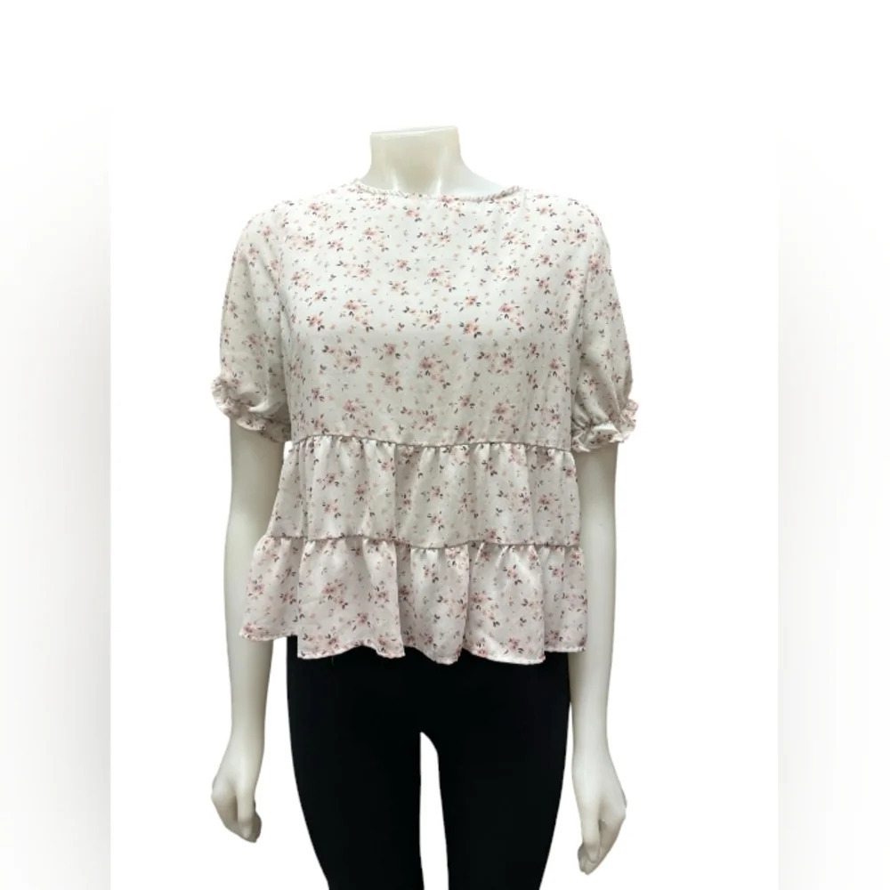 Paper Crane  SS Frilly Pink and White Top Size Large